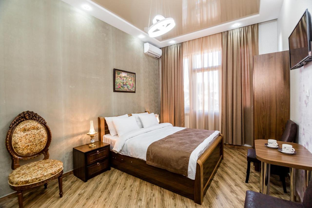 George Hotel Tbilisi Bagian luar foto