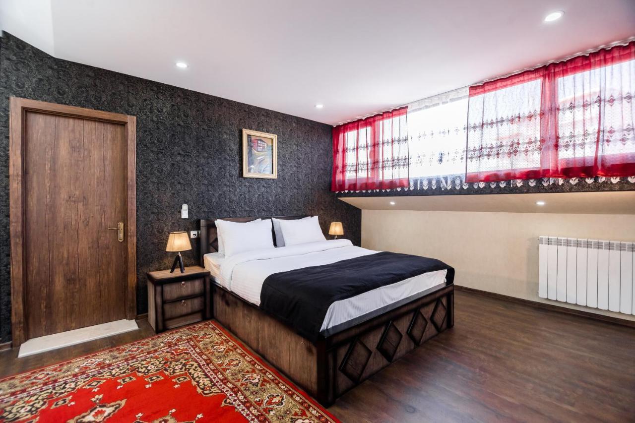 George Hotel Tbilisi Bagian luar foto