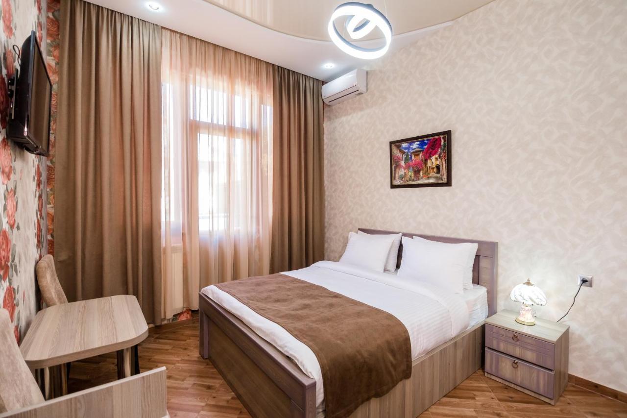 George Hotel Tbilisi Bagian luar foto