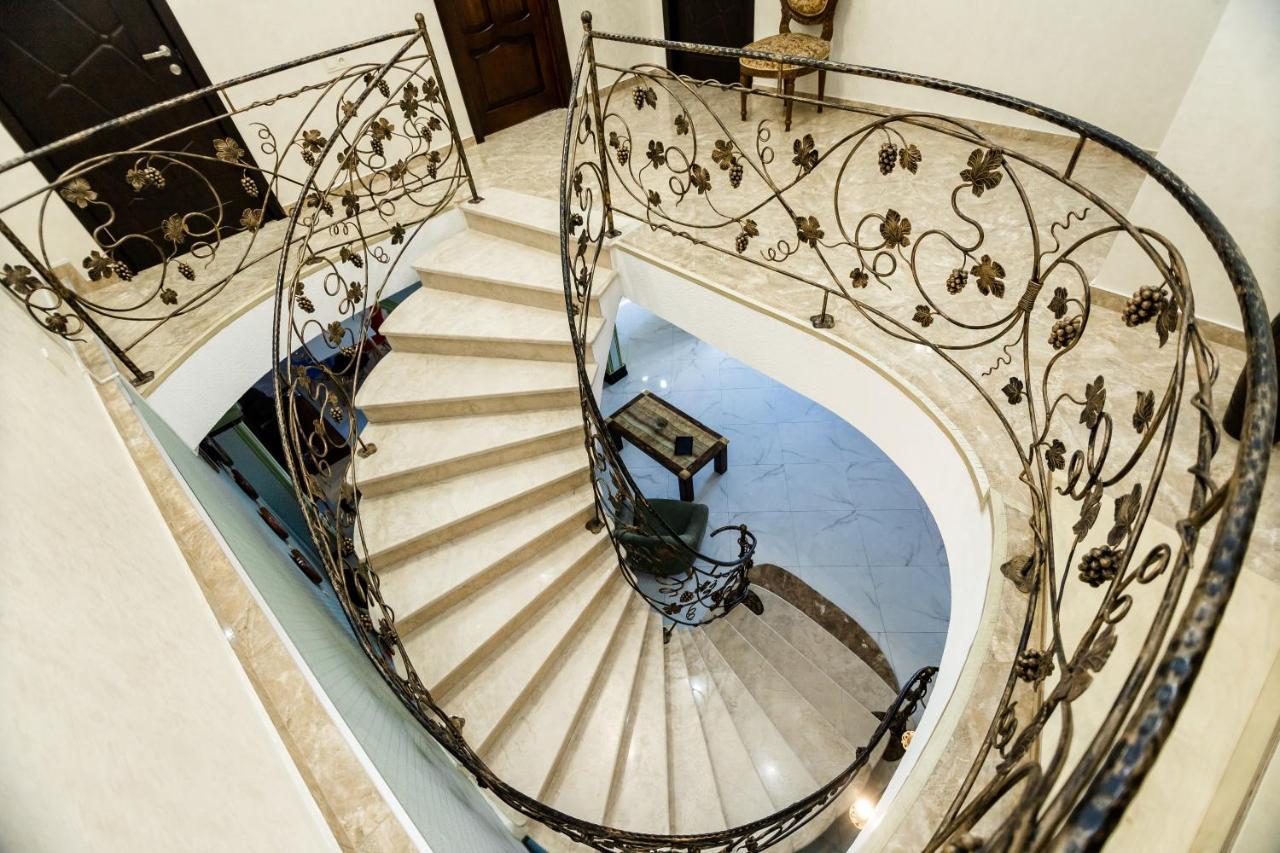 George Hotel Tbilisi Bagian luar foto