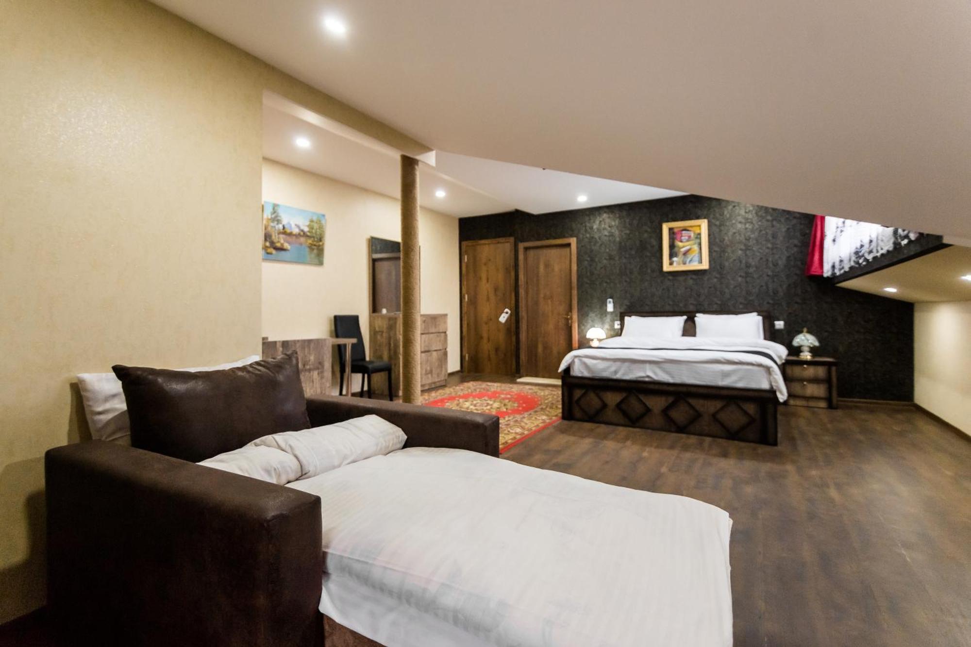George Hotel Tbilisi Bagian luar foto