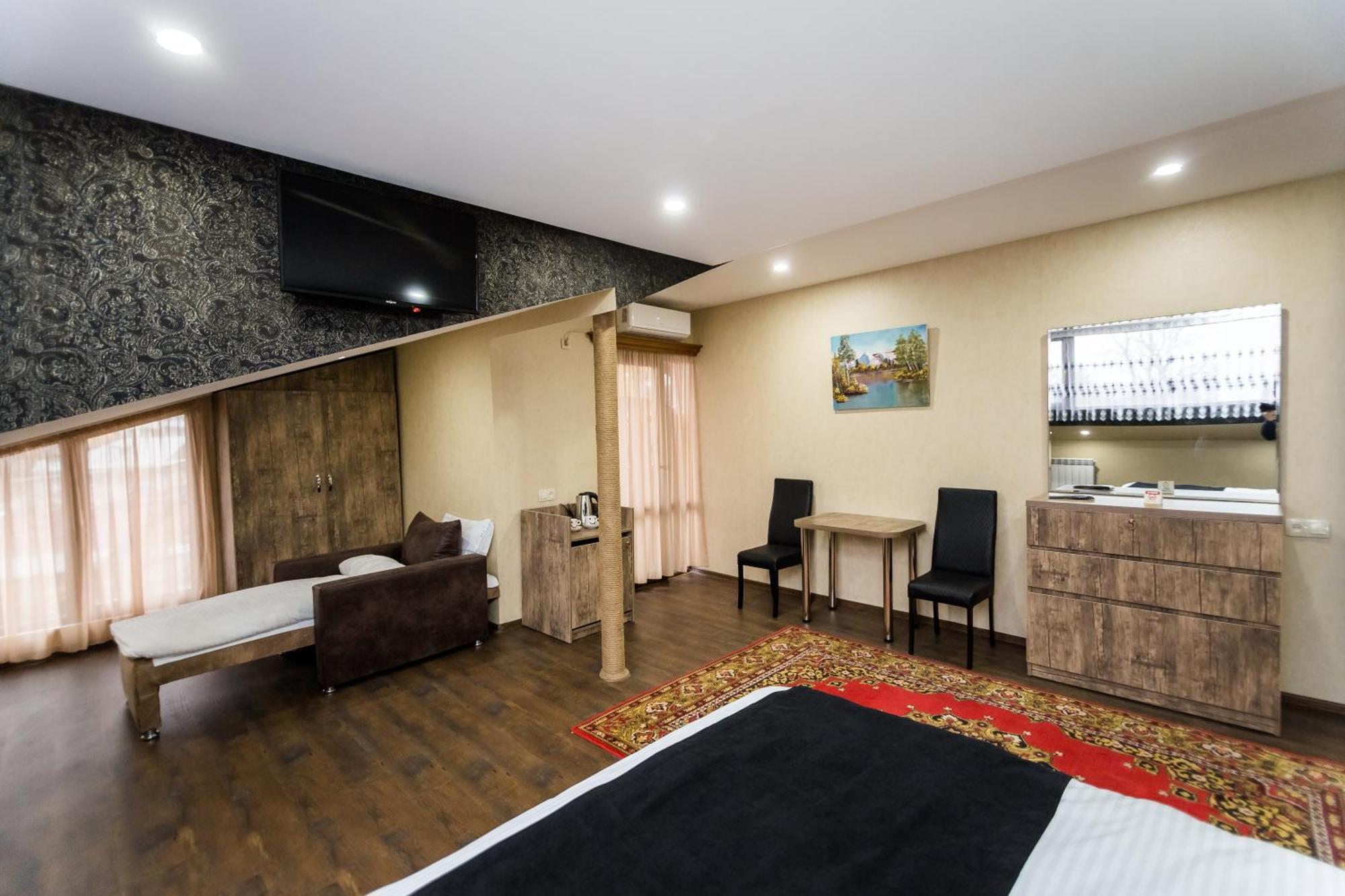George Hotel Tbilisi Bagian luar foto