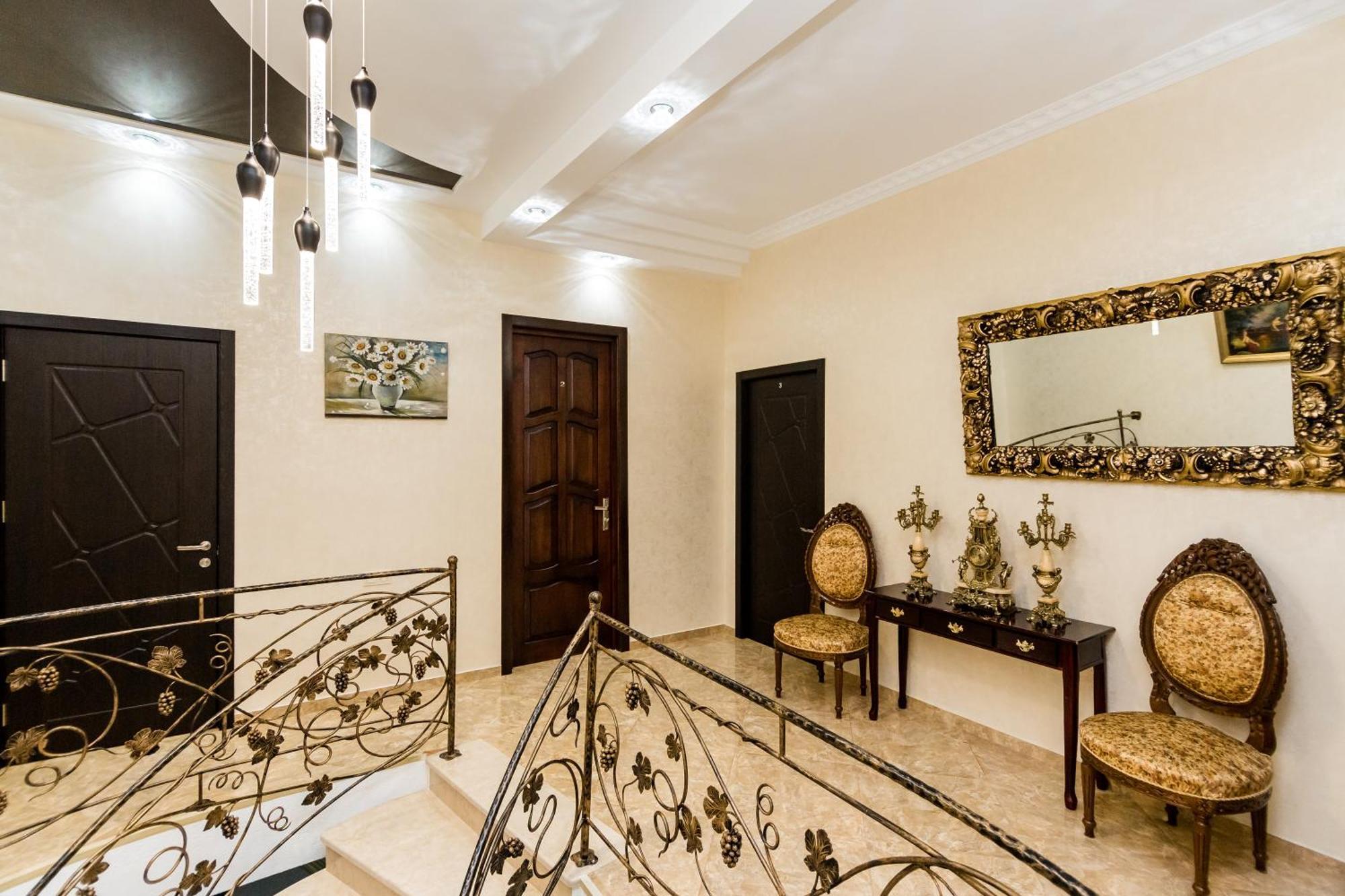 George Hotel Tbilisi Bagian luar foto