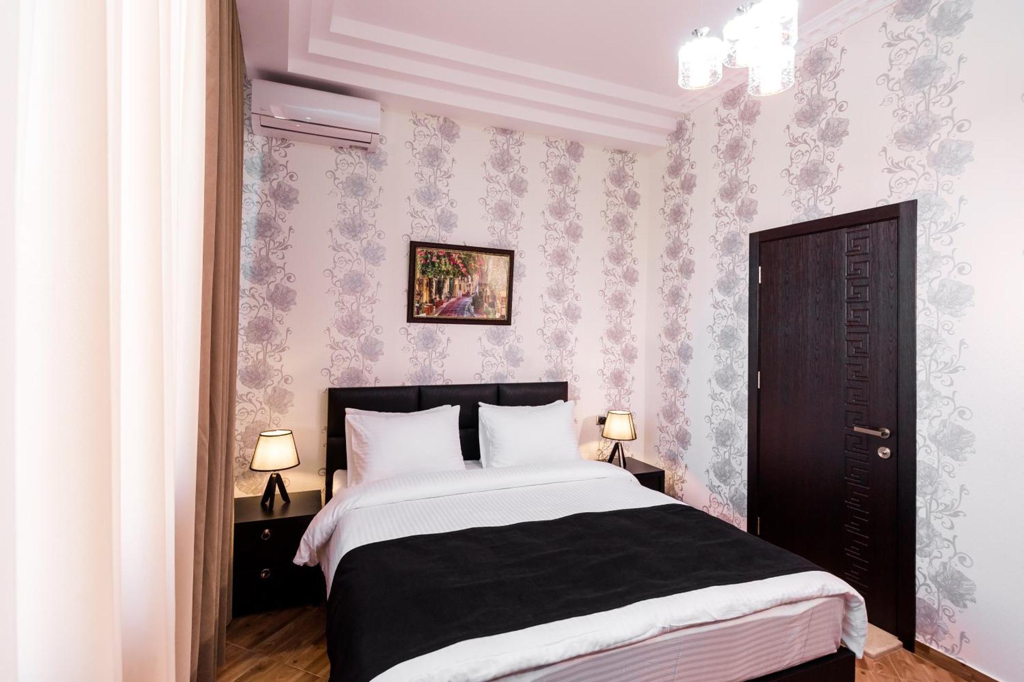 George Hotel Tbilisi Bagian luar foto